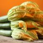 Come fare i fiori di zucca ripieni al forno